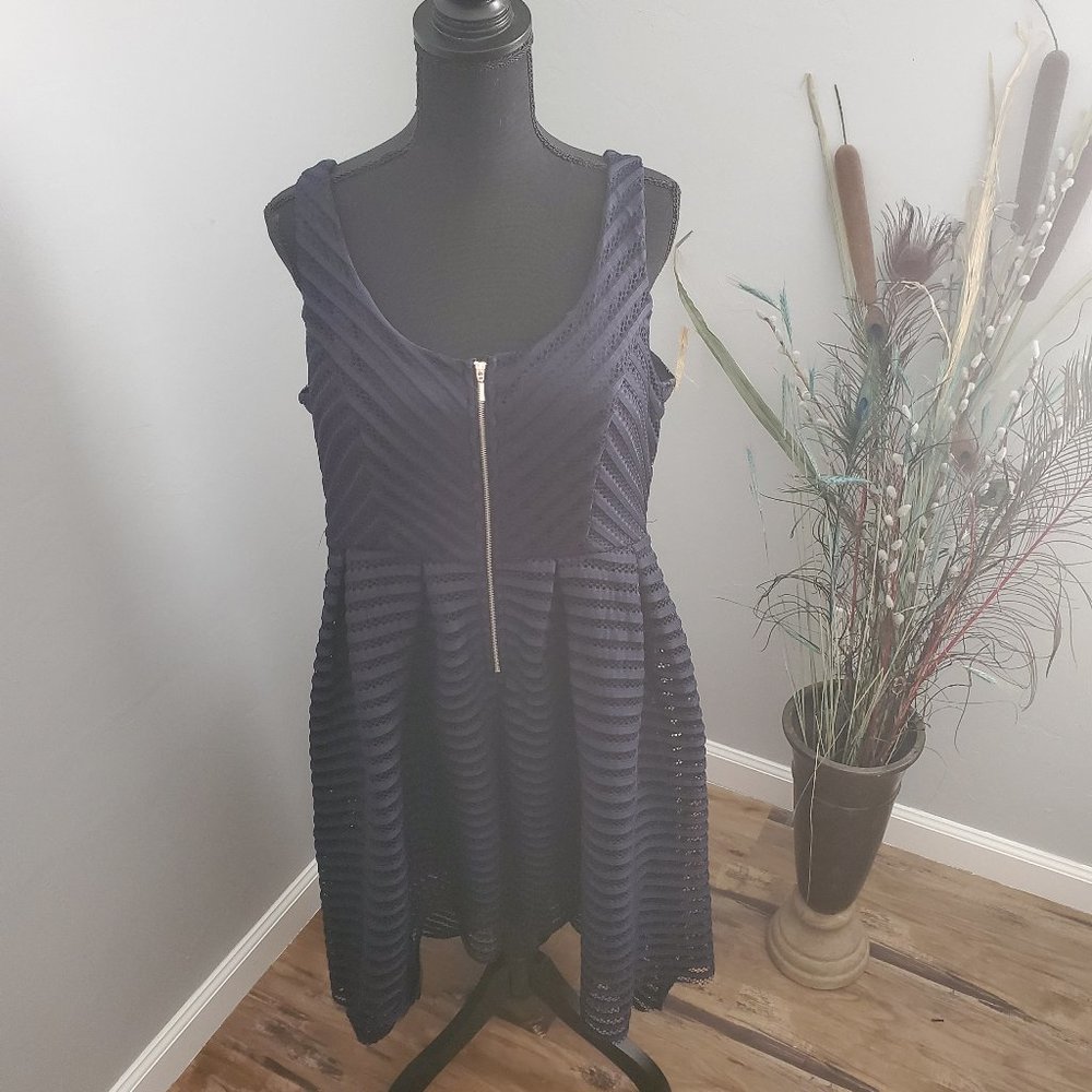Venus Hi-Lo Mesh and V’s Dress
